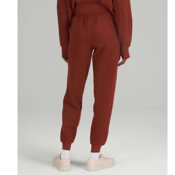 Lululemon Scuba High-Rise Jogger, Date Brown | Size 4 - Picture 3 of 9
